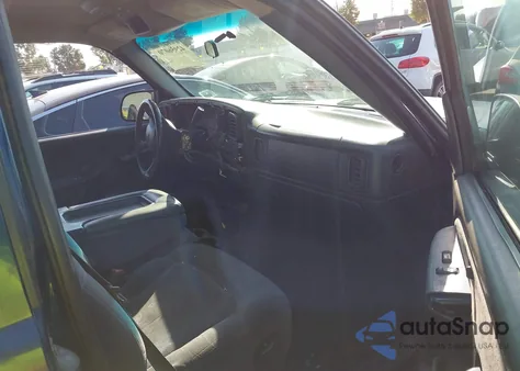 2002 Chevrolet Silverado 1500 Ls from USA, damaged, VIN 2GCEC19T221164230